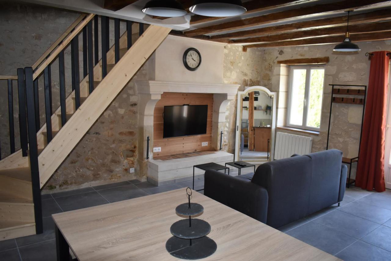 Maison De Charme Ligueil Екстериор снимка